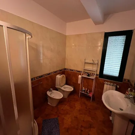 Edi 3 Apartment