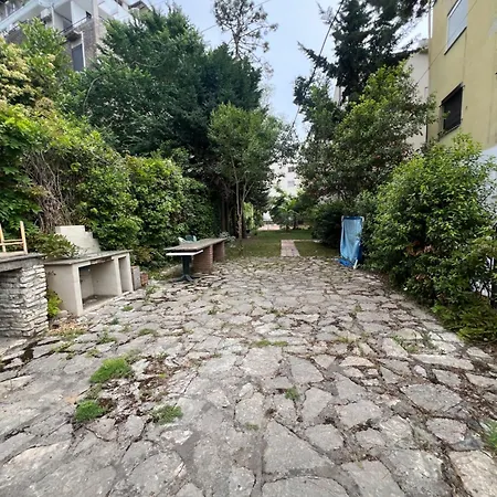 Edi 3 * Golem (Tirana)