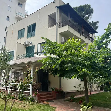 Apartment Edi 3 *
