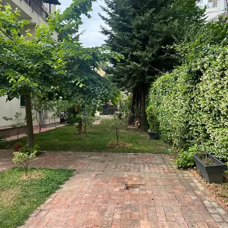 Apartment Edi 3 *